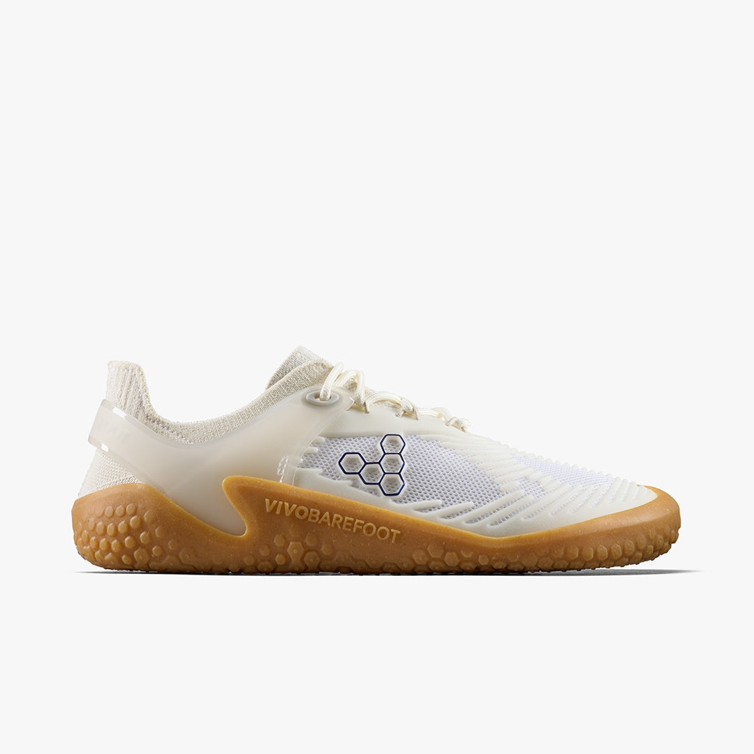 Vivobarefoot Motus Strength II in Arctic Wolf (off-white)